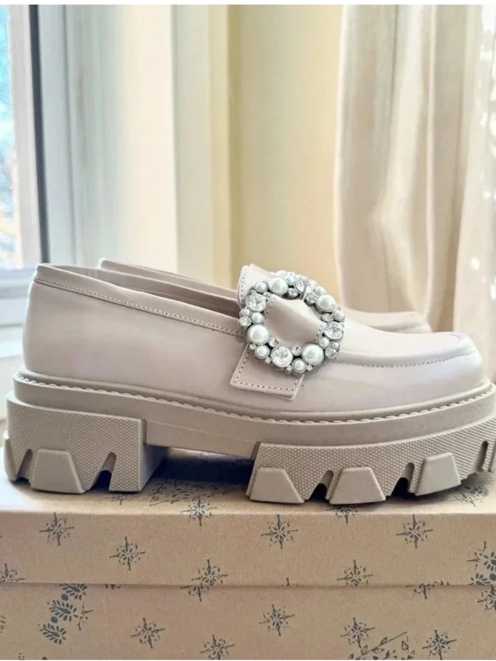 New ALOHAS Leather Platform Loafers Womens Size US 7 // EUR 38